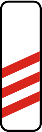 Značky A 27b - Návestná tabuľa pravá (240 m) - upozorňujú na železničné priecestie a umiestňujú sa vo vzdialenosti 240 m pred železničným priecestím. Nad značkou A27b sa umiestňuje značka A25 alebo značka  A26. Na označenie železničného priecestia na odbočujúcu cestu sa používa dodatková tabuľka E7, ktorá je umiestnená nad značkou A27b. Značky A27a sa nepoužíva pred prechodom električkovej dráhy označeným značkou P3.